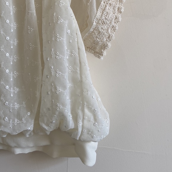 Free people, White flowy blouse, size small - Picture 4 of 10